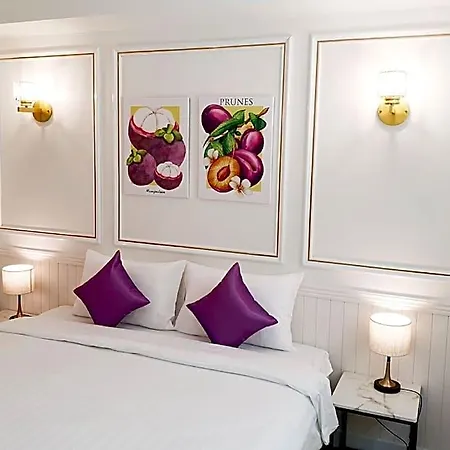 Rose Apple Hotel